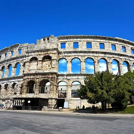 Mivko Pula